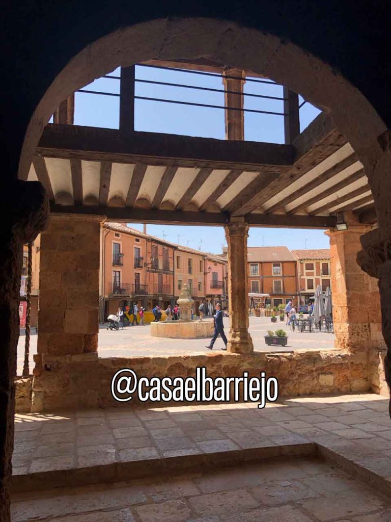 casa-el-barriejo-ayllon-segovia-plaza-mayor